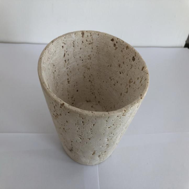 stone vase (1)